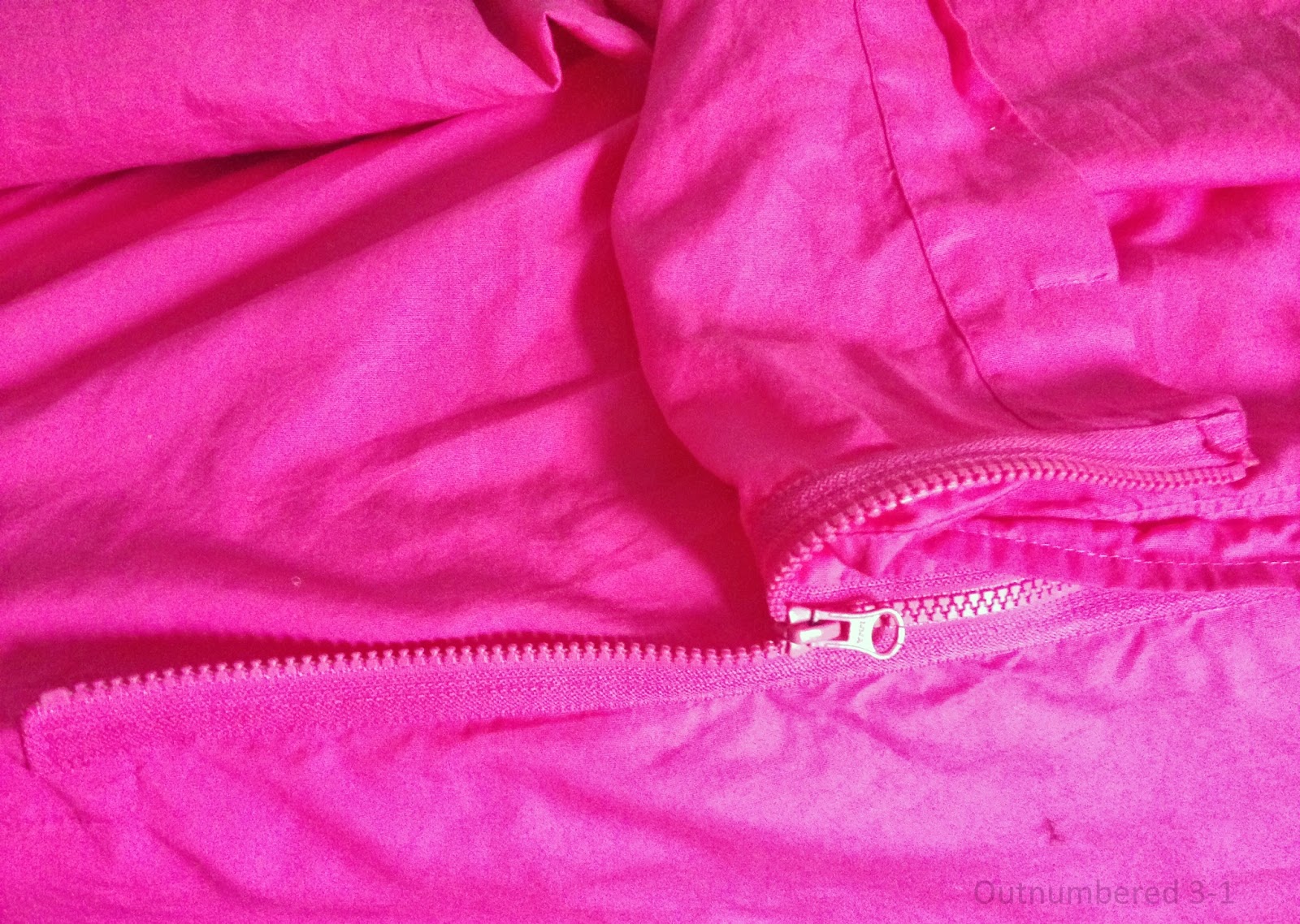 Kids Zip Sheets Help Mama Rest Easy Outnumbered 3 to 1