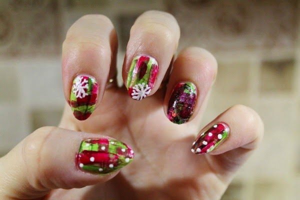 6. Red and Green Yeal Christmas Nails - wide 5