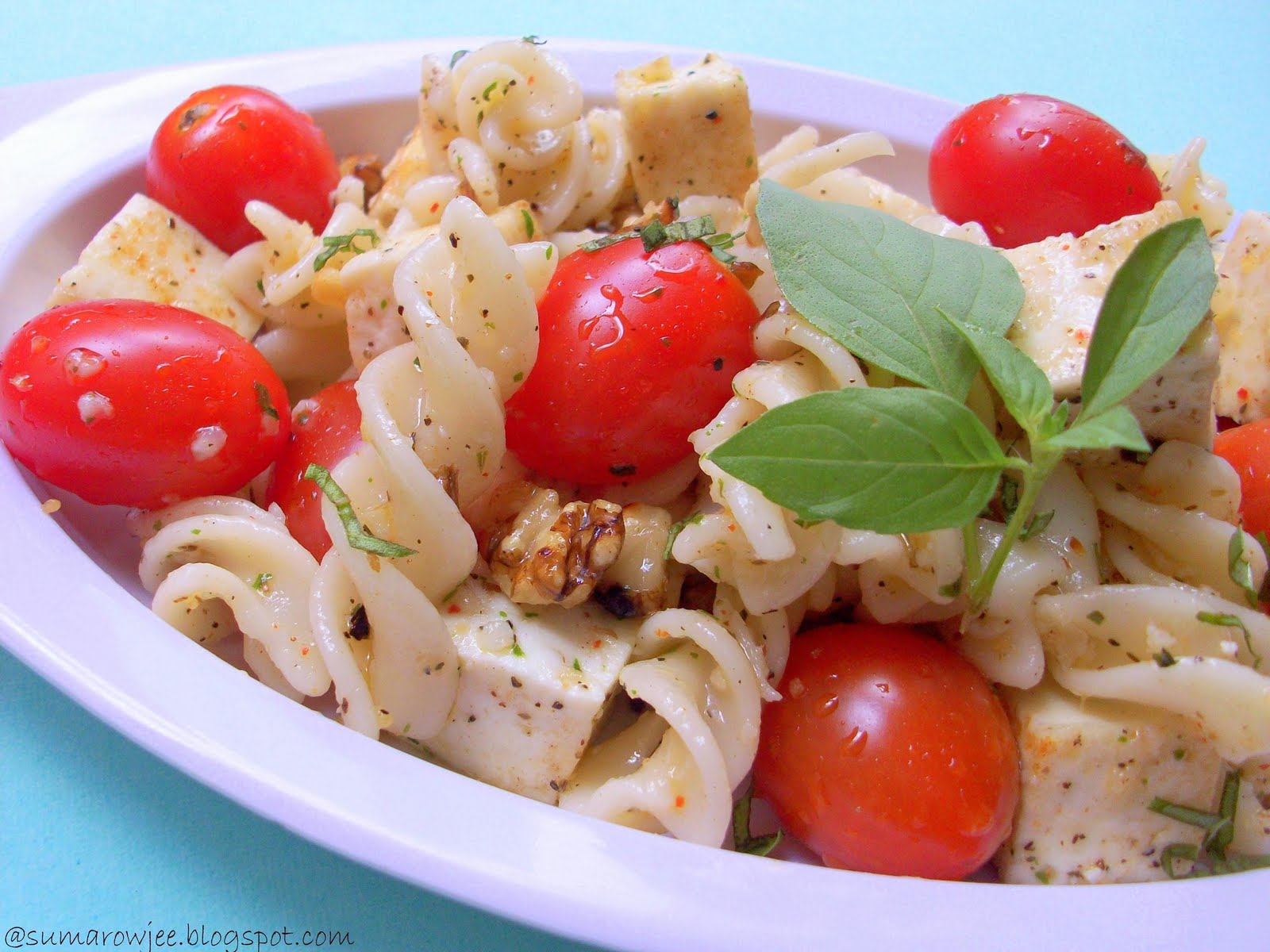 Cakes & More Cottage Cheese, Cherry Tomato & Pasta Salad