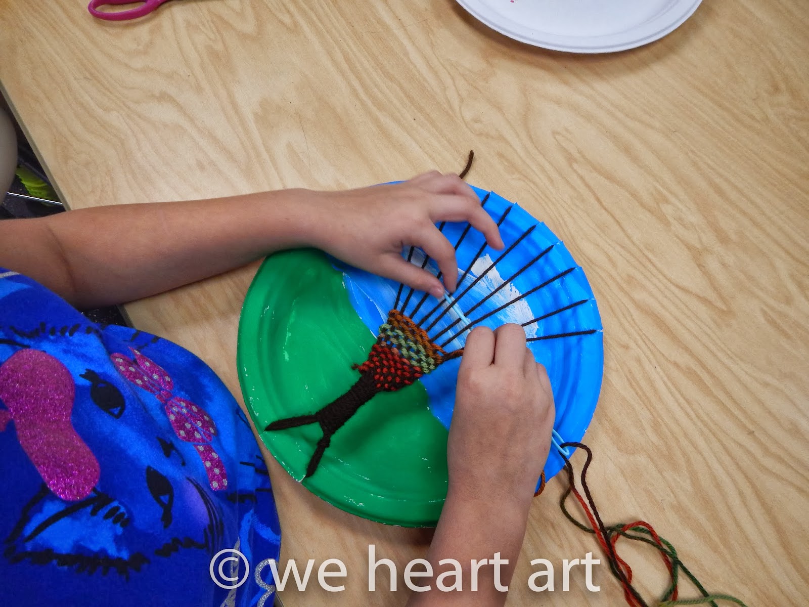 we heart art Paper Plate Tree Weavings