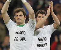 Jugadores del Real Madrid animan a Abidal