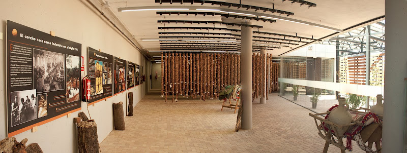 Sala de exposiciones de la Suberoteca de Andalucía