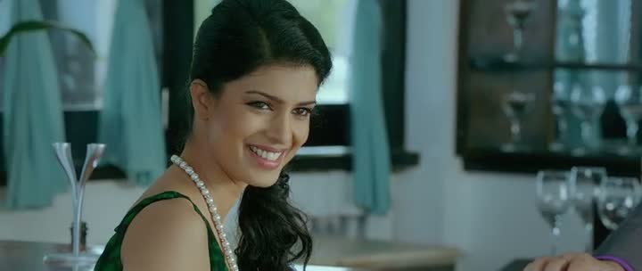 Screen Shot Of Hindi Movie Table No. 21 2013 300MB Short Size Download And Watch Online Free at worldfree4u.com