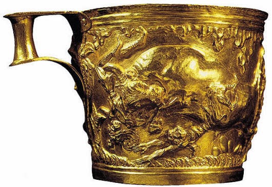 Lo scaffale ‽ Arte micenea tazza da Vafiò