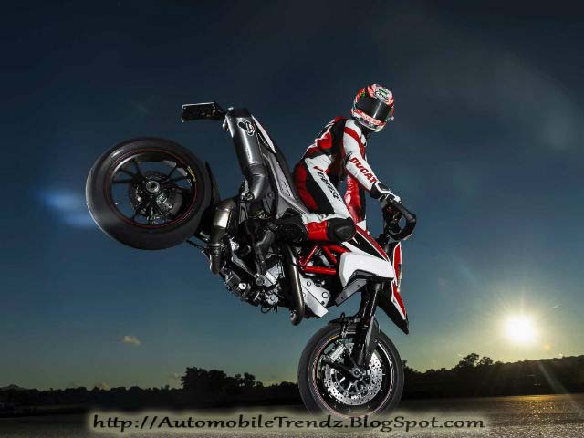 Ducati Hypermotard Stoppie