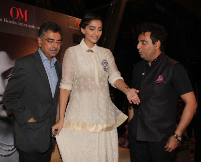 sonam at khalid mohammed book launch photo gallery