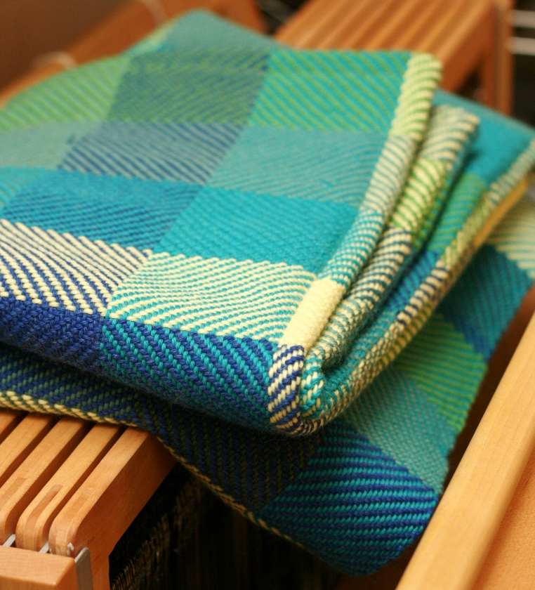 WeaveAway Another blanket with feet!