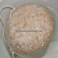 White cleansing Konjac sponge review, photos and use