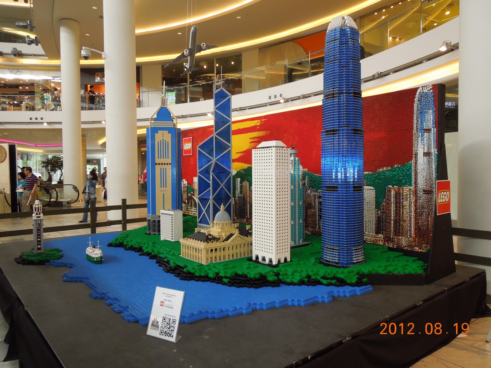 Japanese Bento & Food, Canadian Life and Chihuahua Lego Hong Kong Display in Aberdeen Centre