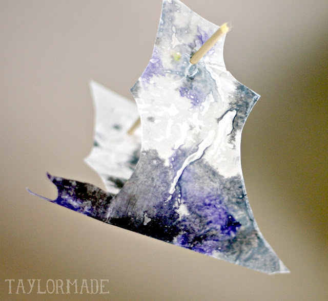 Kids Craft - Halloween Crayon Bats 13