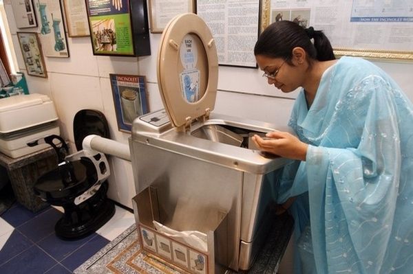 Museum Toilet Unik Di India [ www.BlogApaAja.com ]