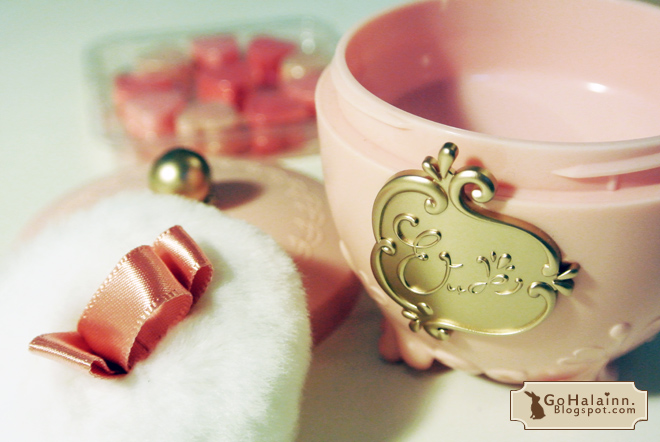 Etude House Etoinette Heart Blusher #PK001 Pink Petal Kiss Review Etude House Etoinette Heart Blusher #PK001 Pink Petal Kiss Review