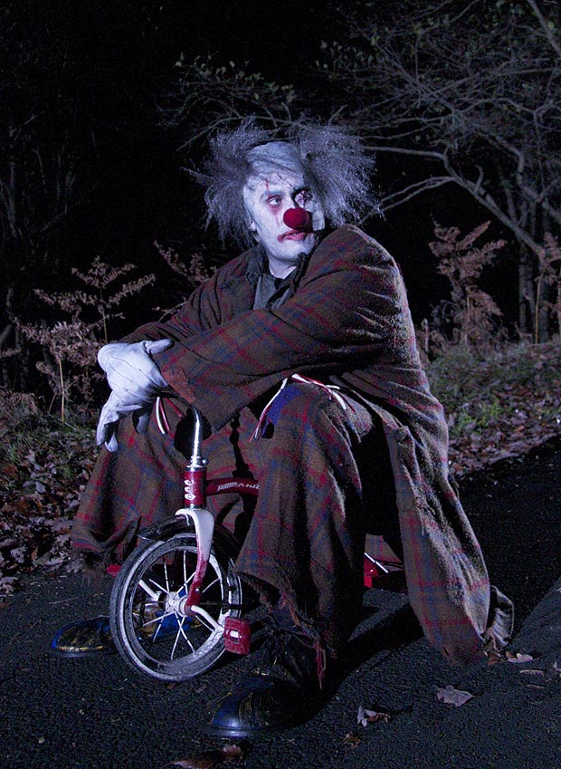 Kweeny Todd Mad Jester Reviews...STITCHES