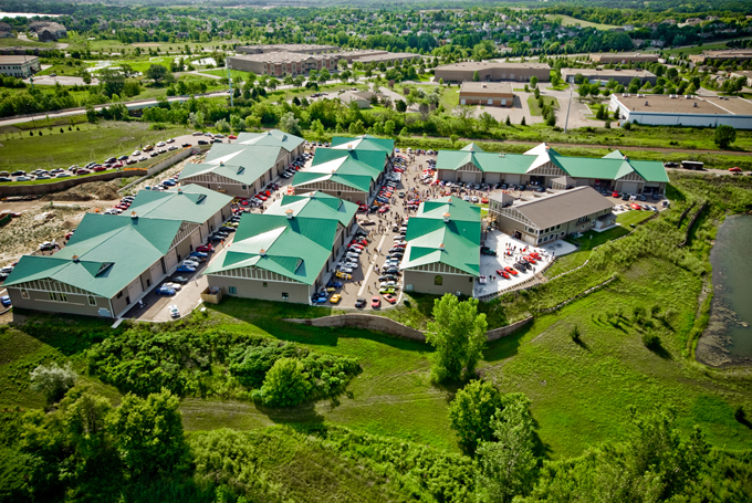 [http://3.bp.blogspot.com/-jEz1YprXcJY/TeeY9oQVFyI/AAAAAAAAFJI/kAiaaEWrs9A/s1600/an-aerial-view-of-automotorplex-minneapolis.jpg]
