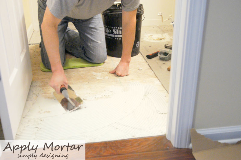 Apply thinset for concrete backer board installation {Tile Installation: Part 2} #diy #tile #bathroomremodel #thetileshop @thetileshop