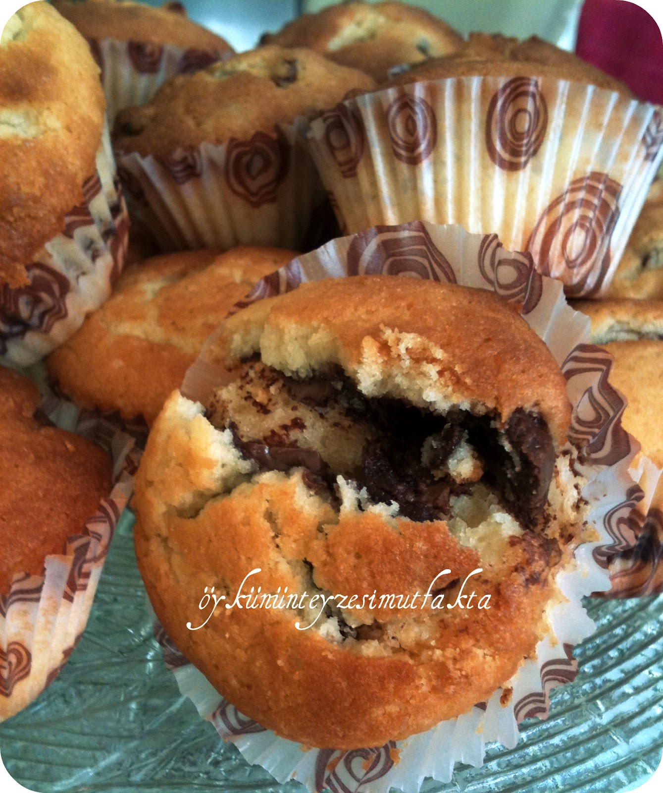 Öykü ile Teyzesi Mutfakta ÇİKOLATA DOLGULU MUFFİN