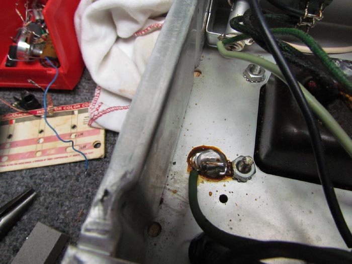 Soldering Grounds to Fender Amp Chassis and Installing New AC Cord