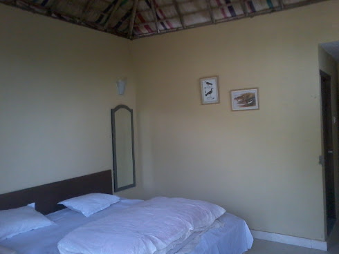 DELUXE ROOMS INSIDE VIEW