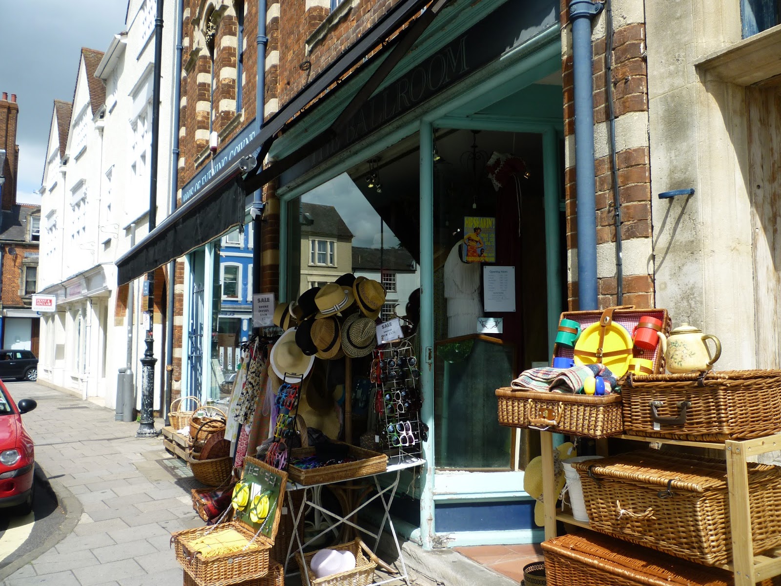 Vintage Oxford Lovebirds Vintage