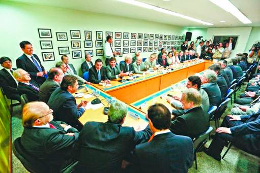 Tasso admite ser pré-candidato ao senado pelo Ceará Tasso admite ser pré-candidato ao senado pelo Ceará