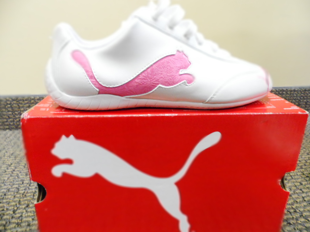 WOMEN'S WHITE & PINK PUMA CAT SHOES 2ND TIME II TREASURE