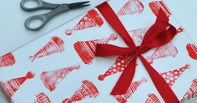 Art with Kids: Make Christmas Wrapping Paper
