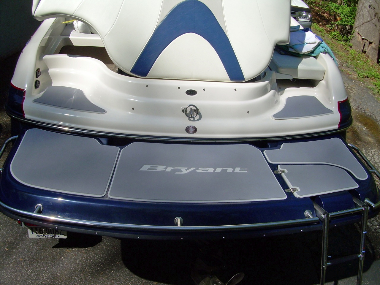 Bryant 219 Custom Pad SeaDek Marine Products