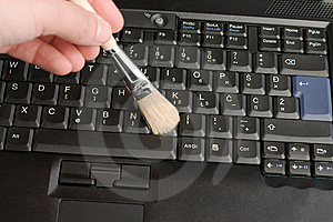 MANTENIMIENTO_DEL_EQUIPO: LIMPIEZA DE DISPOSITIVOS TECLADO