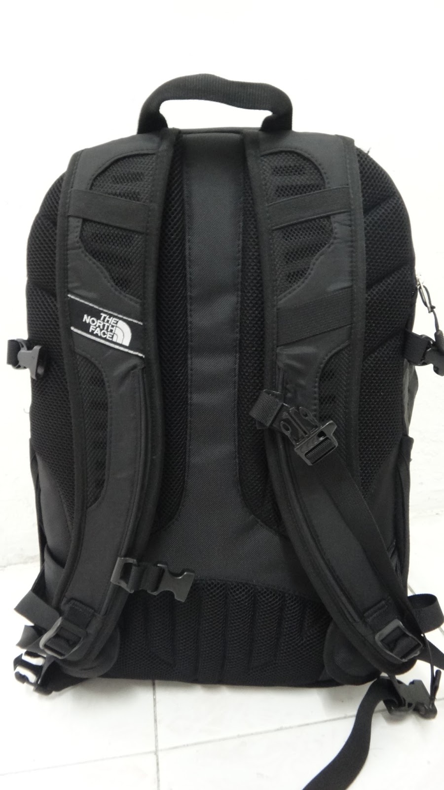 ORIGINAL BACKPACK HERE... ORIGINAL THE NORTH FACE SURGE BLACK BACKPACK