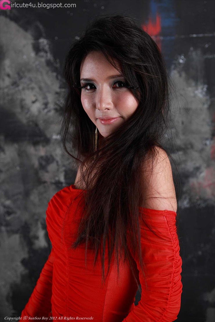 xxx nude girls: Hot Red - Cha Sun Hwa