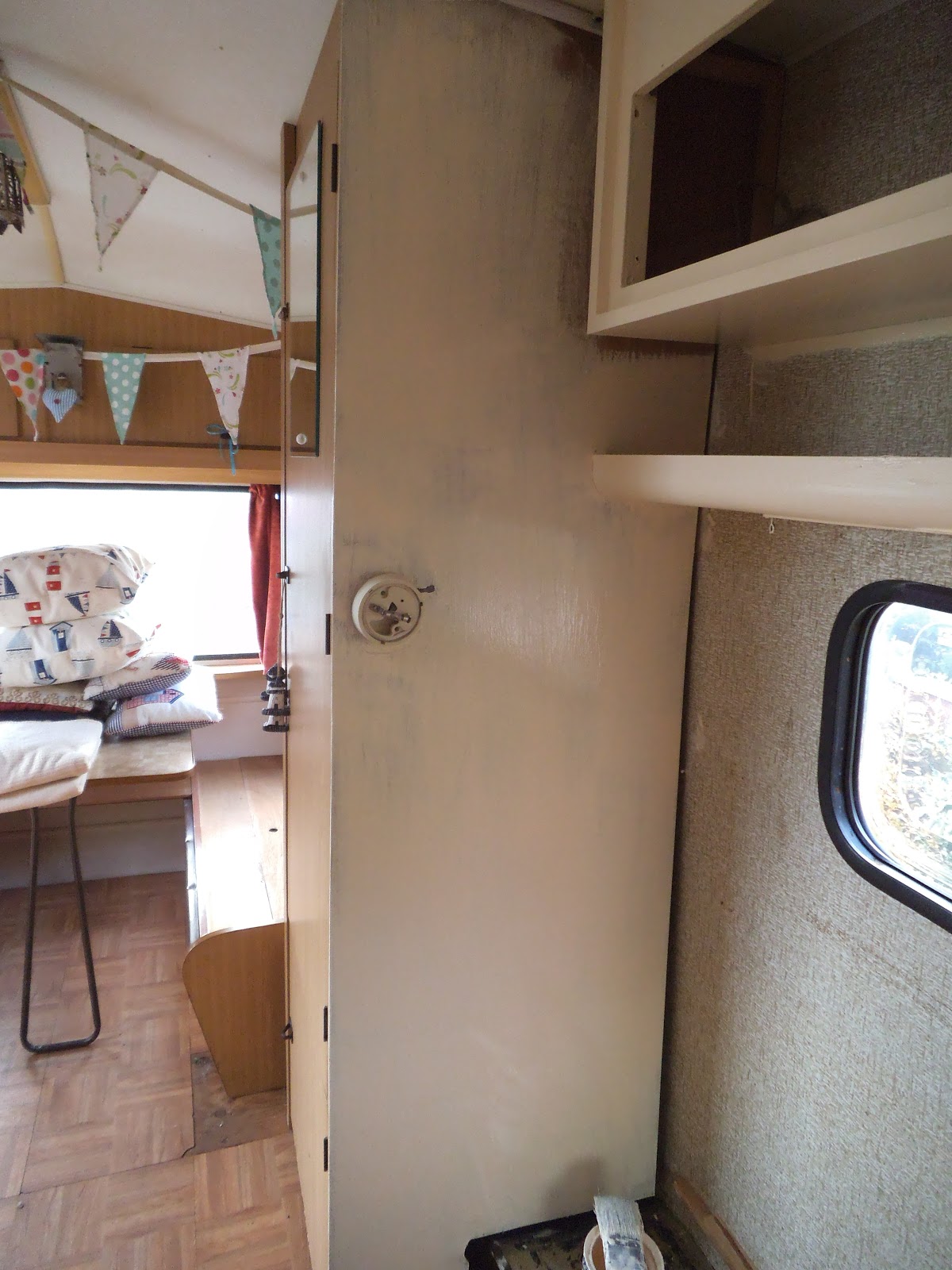 Morris 1970s Vintage Caravan Restoration A U Turn On The