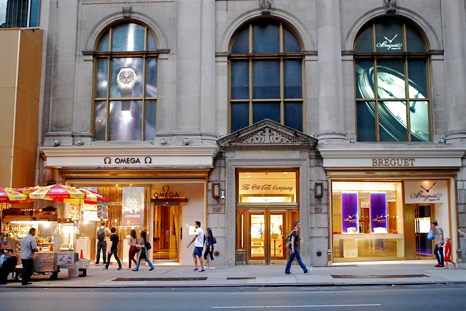 NYC ♥ NYC Fifth Avenue Building of the CocaCola Company, the Longest Continuous Corporate