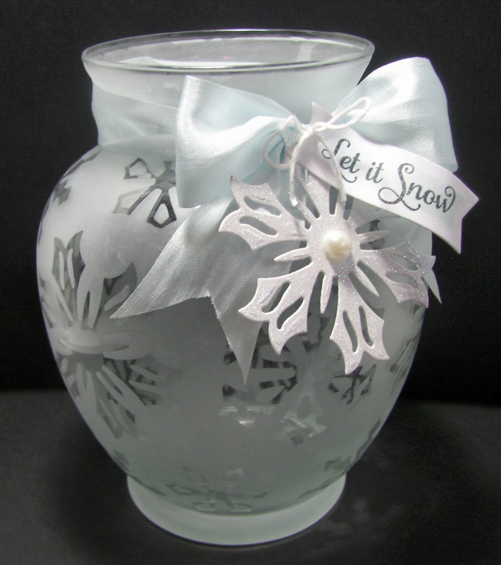Robin's Creative Nest Frosted Snowflake Vase