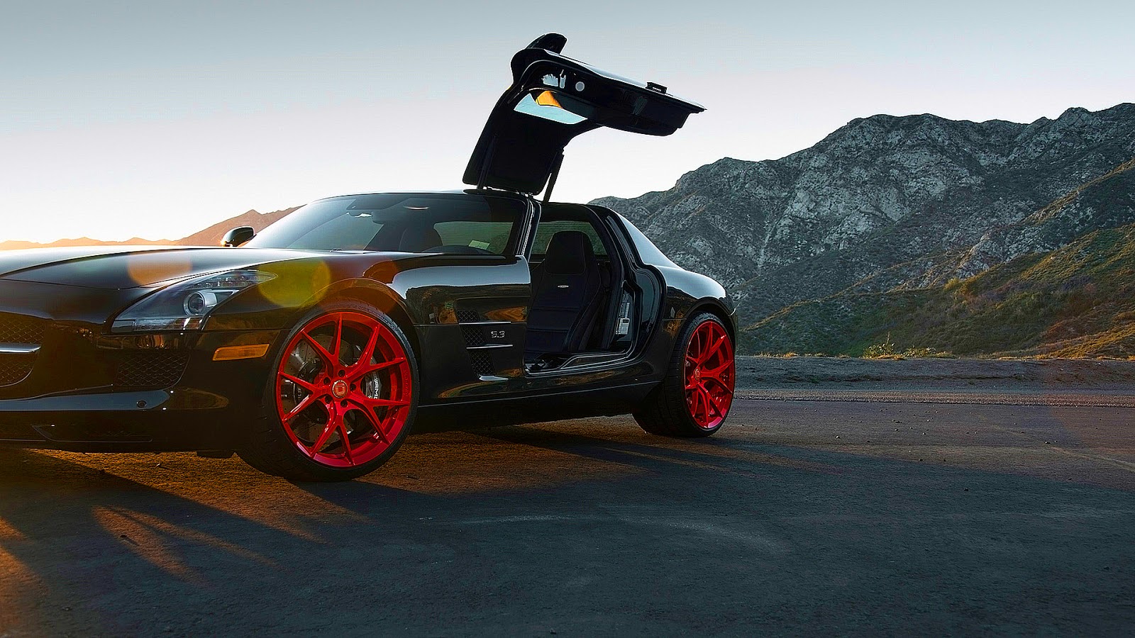 Mercedes SLS AMG Wallpaper