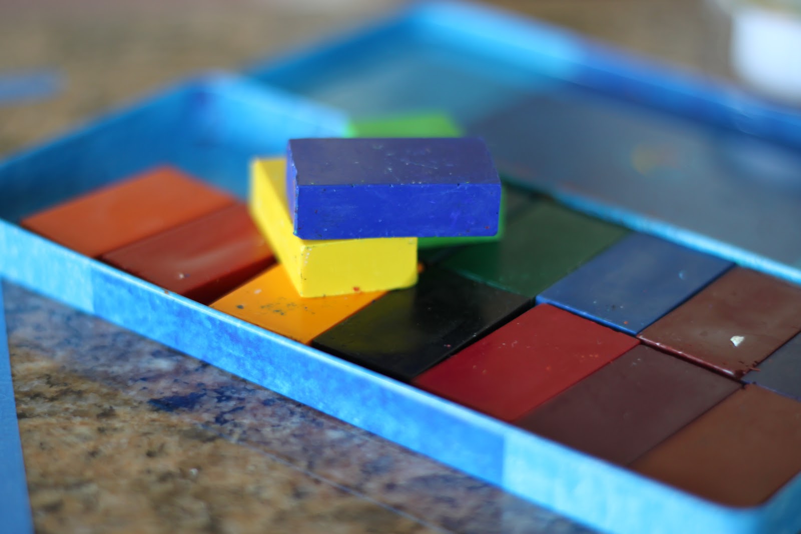 Playing House What's That? A Crayon Rubbing Game