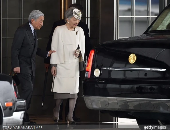 Japanese Emperor Akihito and Empress Michiko prepare to depart to Palau from Tokyo International Airport