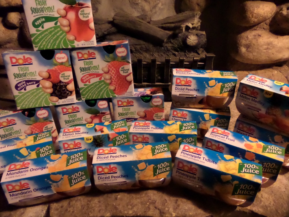 Free pantry printable Giving Back through a Kids Snacks Food Drive for #Dole4Kids - Outnumbered 3 to 1