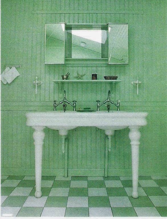 Quadrat: dos baños en verde