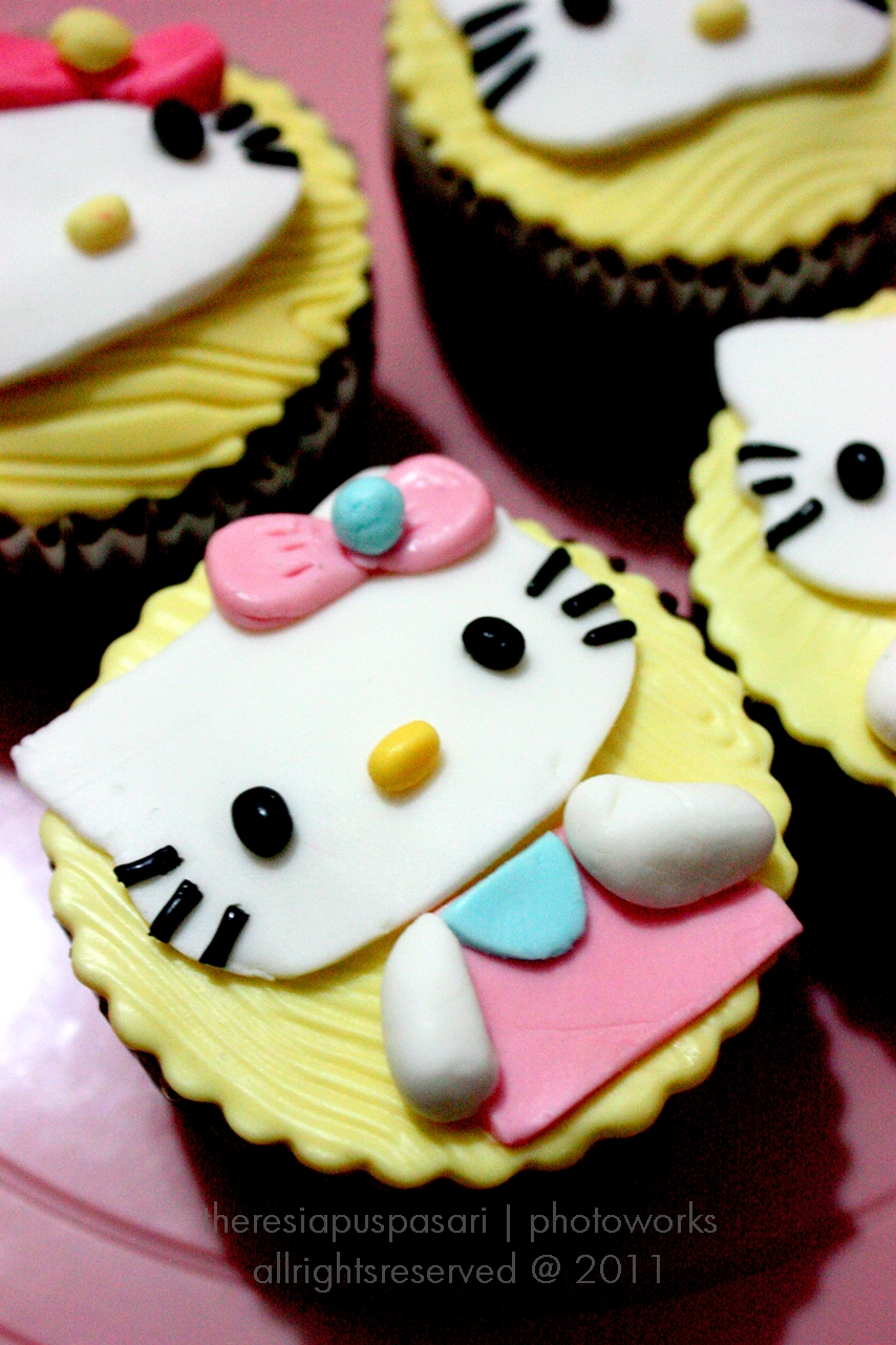 Hello Kitty Friends