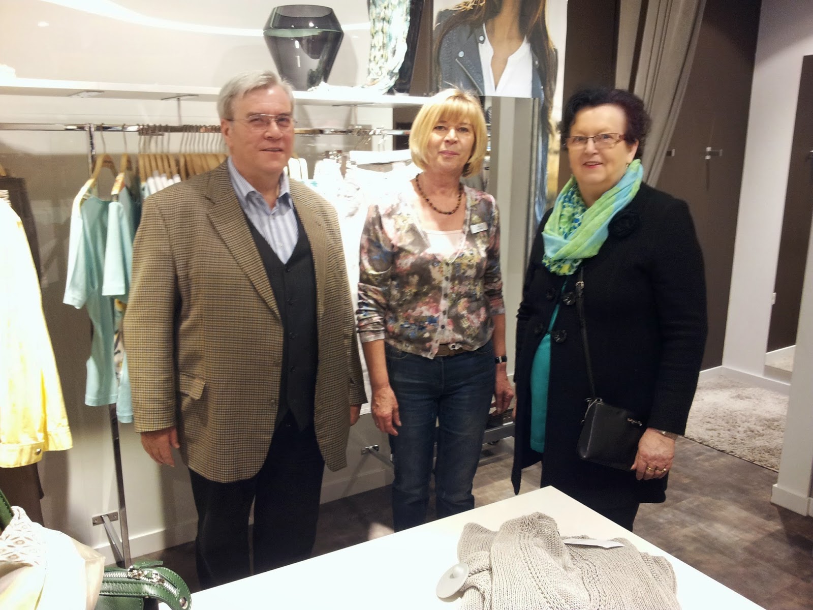 Venlo Sonntags Offen Venlo Offnungszeiten Sonntags Hotels In