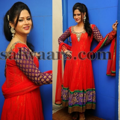 Shilpa Chakravarthy Red Attractive Churidar