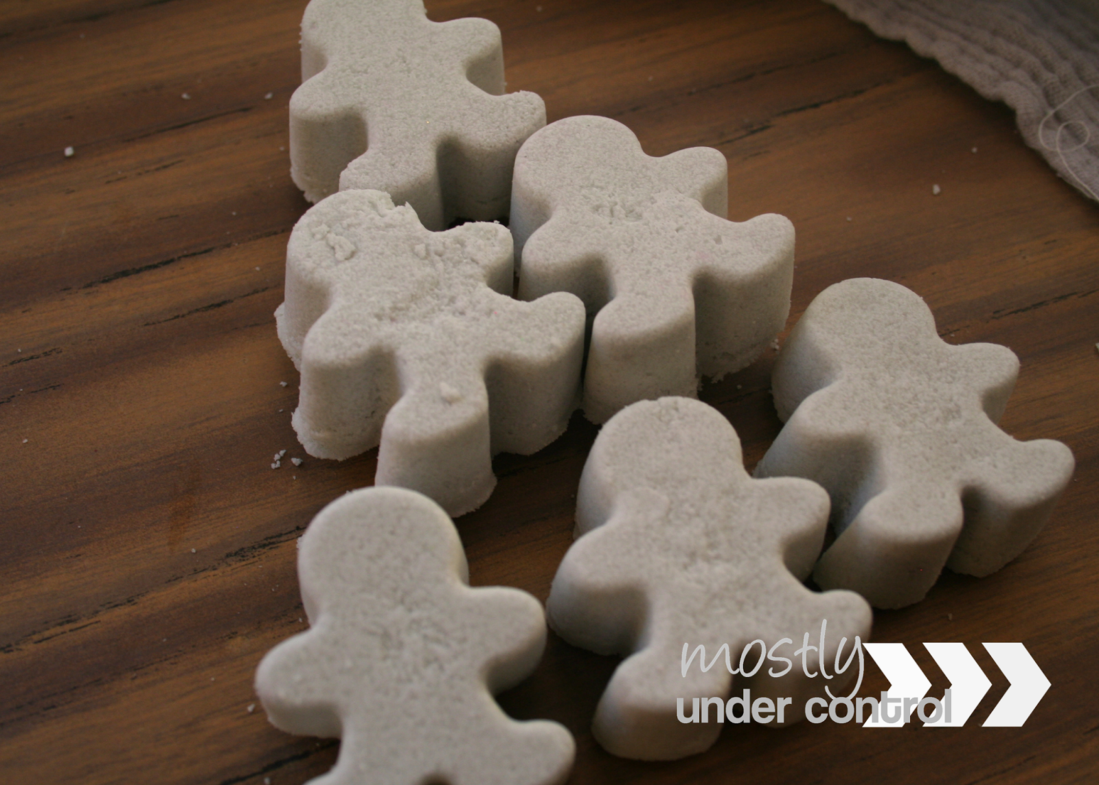 DIY Moisturizing Bath Fizzies Mostly Under Control