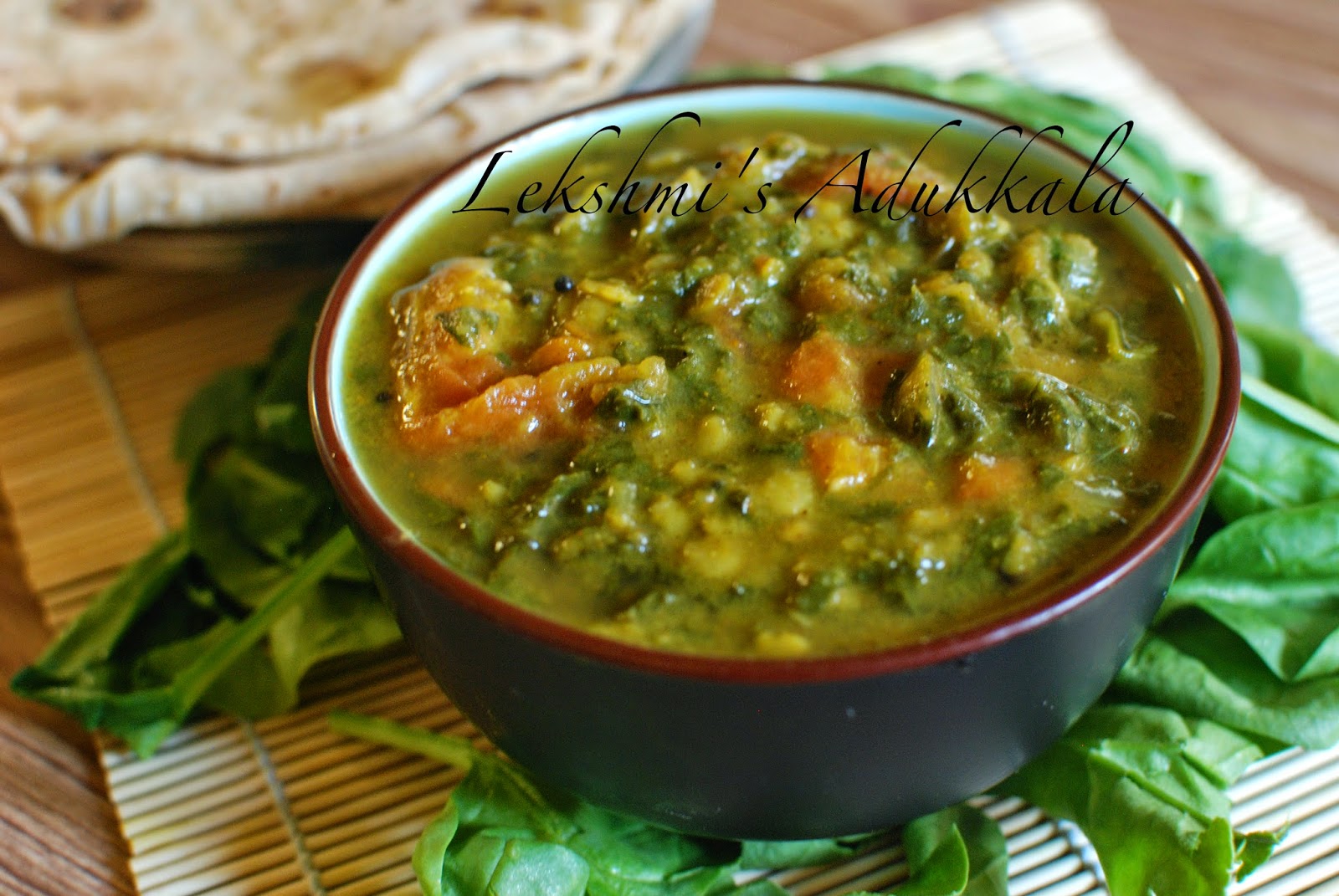 Lekshmi's Adukkala Daal Palak / Spinach Red gram Curry