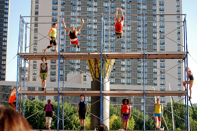 STREB Human Fountain