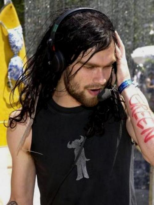Frontman Facts Pretty Handsome Awkward