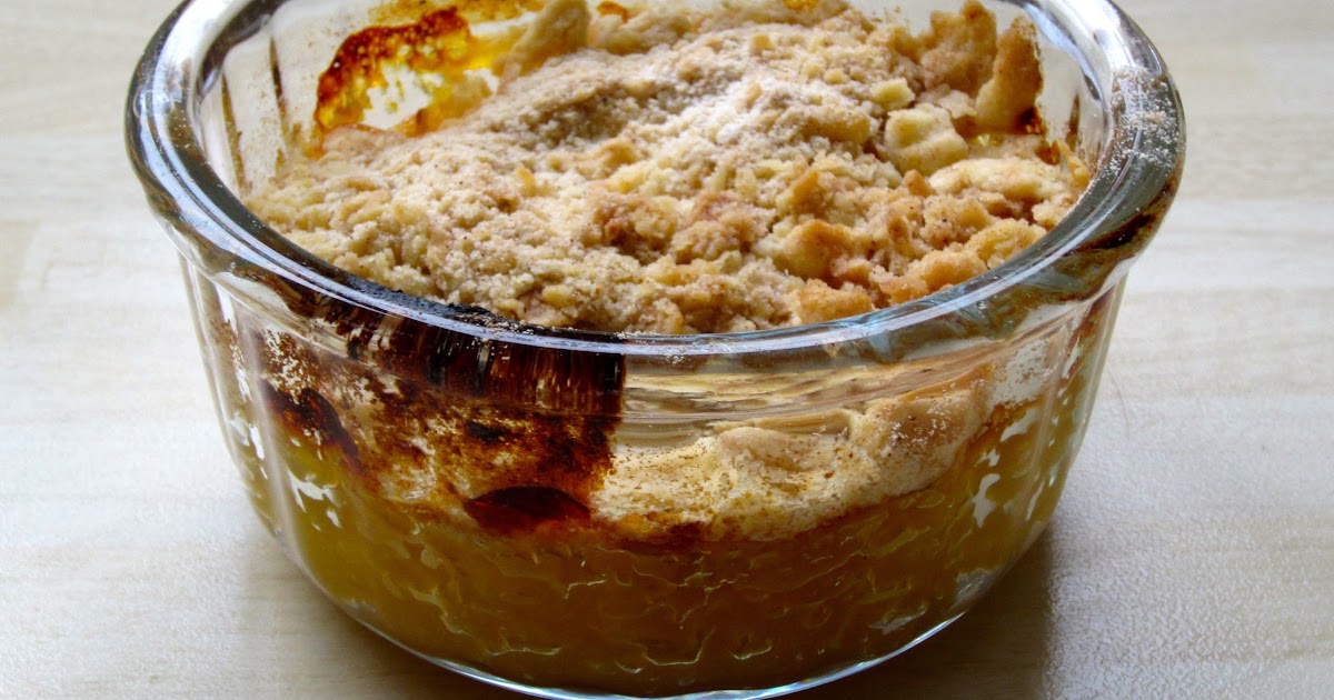 mamacook Sugar free fruit crumble for babies and toddlers adaptations