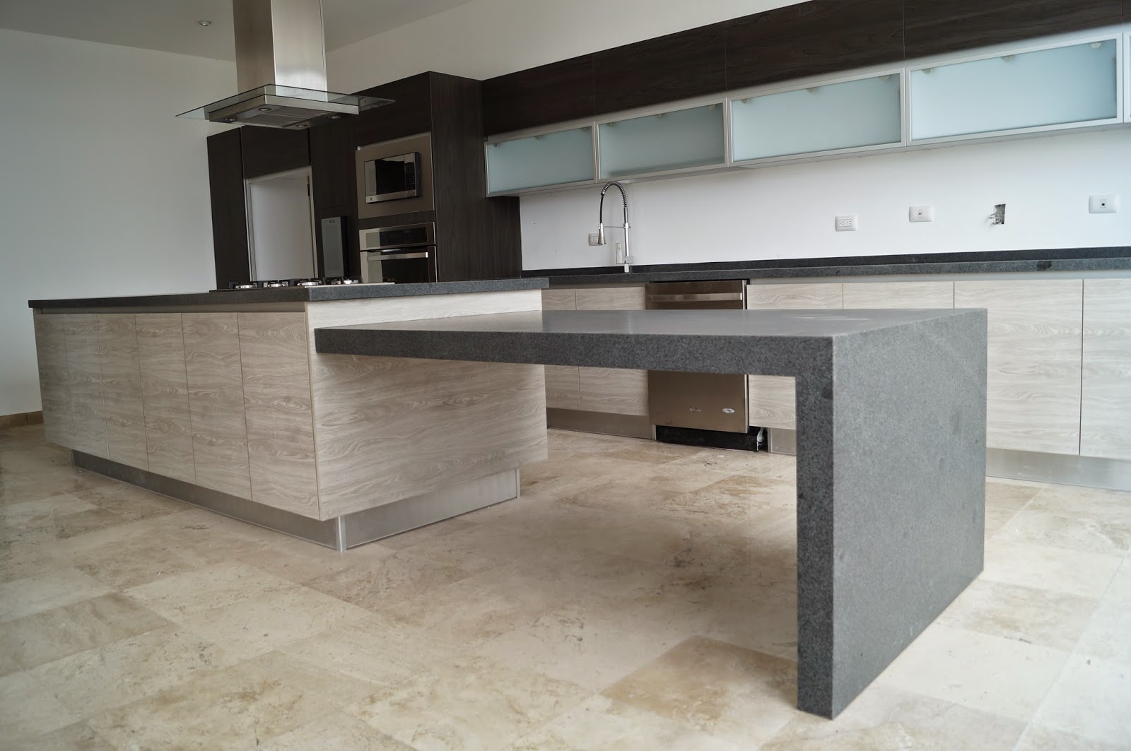 RAM-MINGRAM ergonomía y diseño: COMBINACIÓN DE COLORES Y TEXTURAS