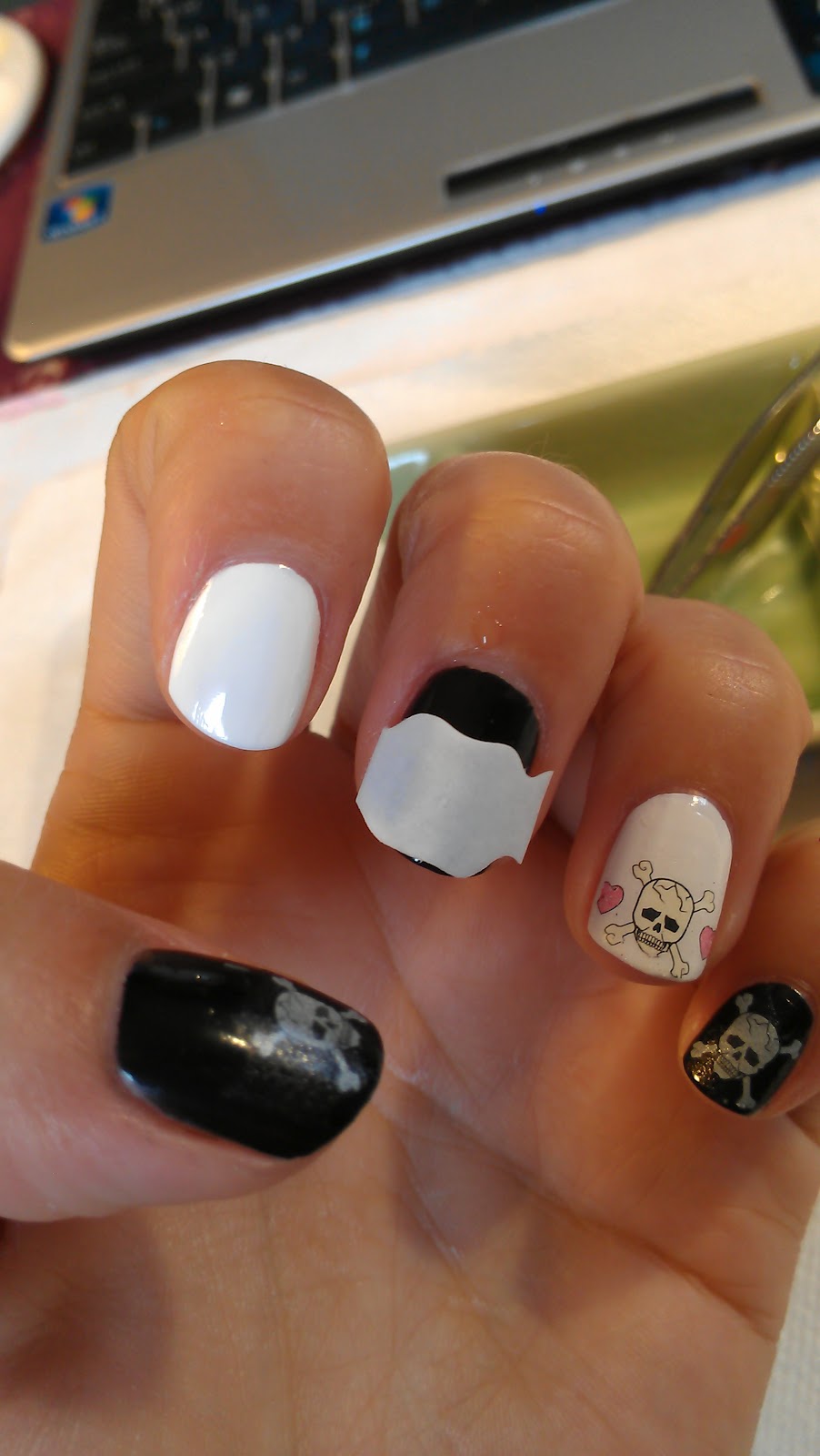 rainysunraynails Temporary Tattoos on Nails