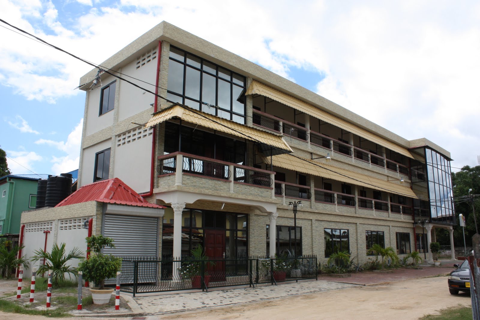 Onroerend goed koop en verkoop in Suriname Appartementen verhuur in Paramaribo, Suriname