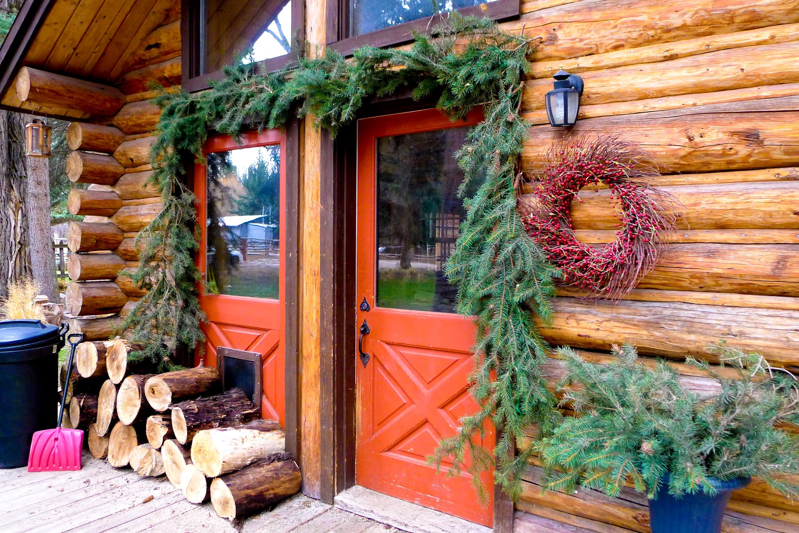 How To: Make a Fresh Garland or Wreath